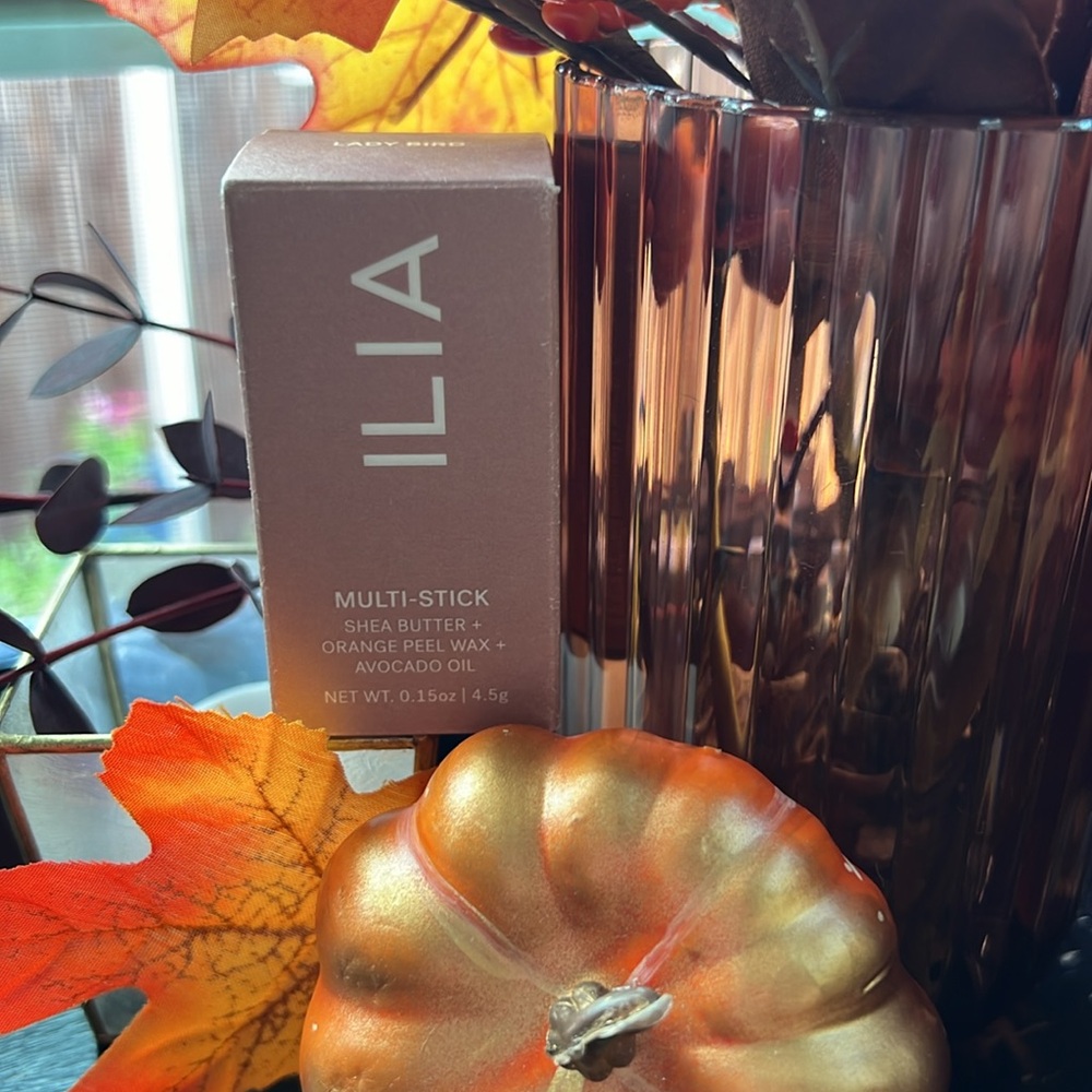 ILIA Multi-Stick - Picture 2 of 3